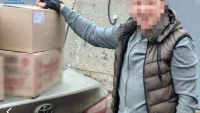 У Донецьку місцевий мешканець допомагав ворогу