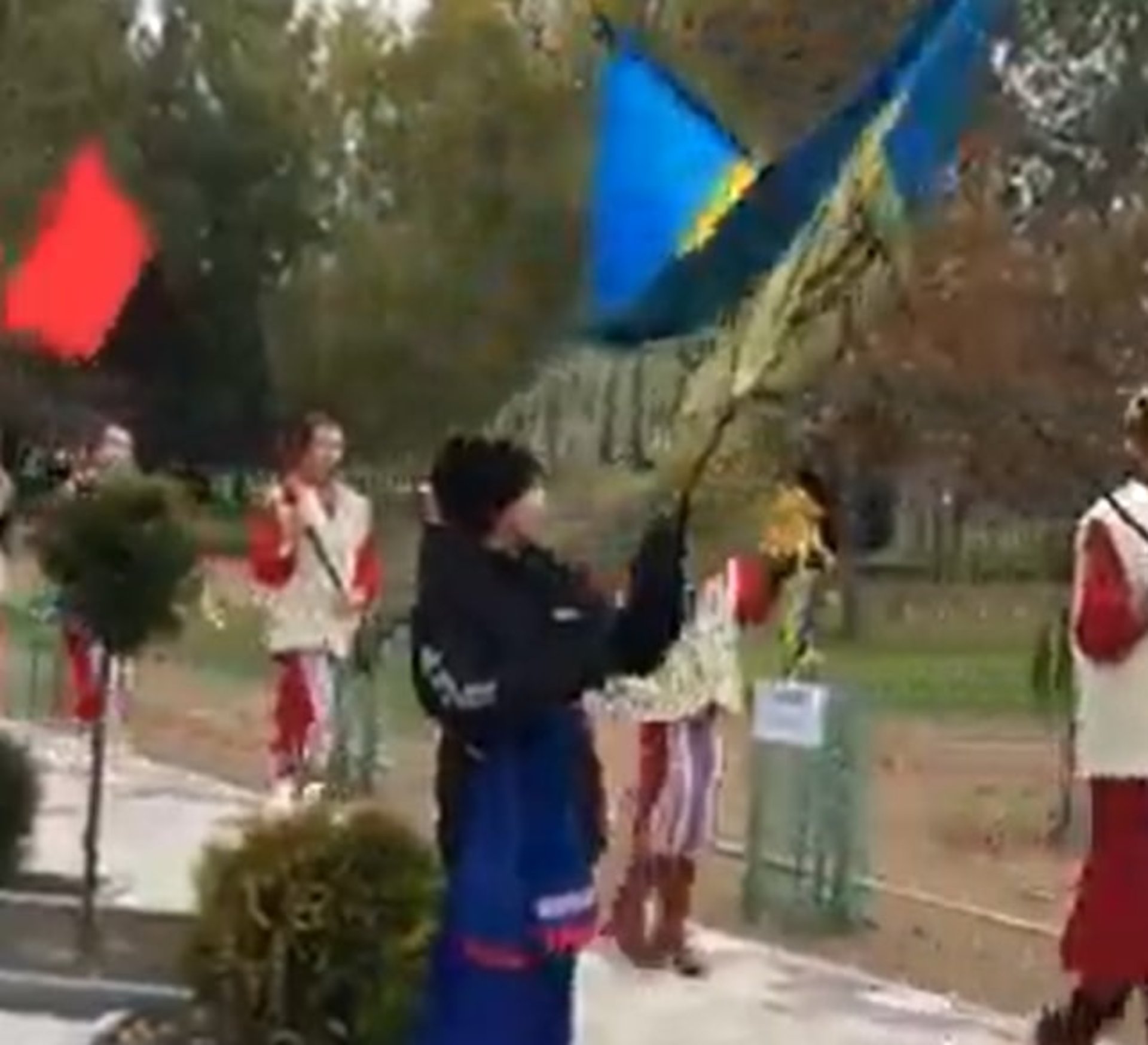 У Новояворівську на День захисника України помітили нашивку російського триколора, фото Типовий Новояворівськ