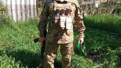 Від директора банку до офіцера-прикордонника: історія Арсена Момота