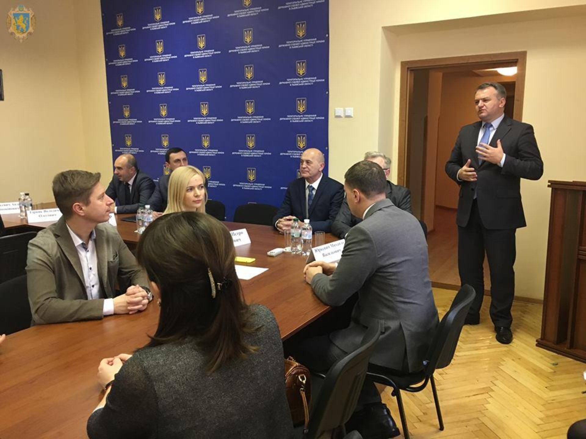 Синютка привітав працівників суду із професійним святом
