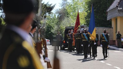 У Львові попрощалась із захисником Луганського аеропорту Сергієм Тимощуком (ФОТО)