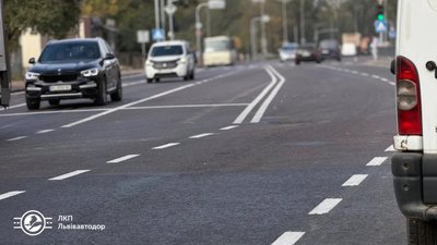 У Львові у спальному районі облаштували нові проблеми для водіїв