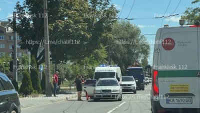 В Івано-Франківську не розминулись автомобілі
