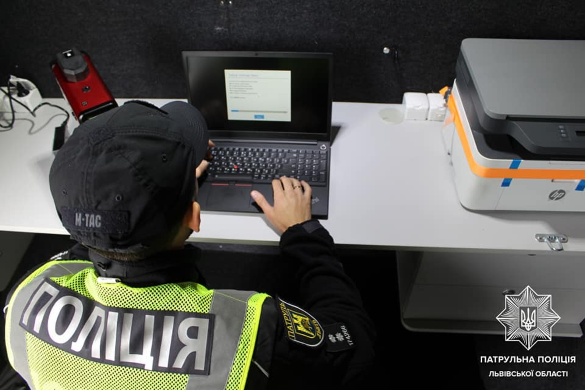 На Львівщині в утриманні дорожніх знаків виявили 2596 недоліків