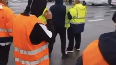 Словаччина також заблокує рух на кордоні (ВІДЕО)