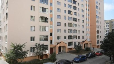 У ліфті львівської багатоповерхівки виявили тіло 47-літньої жінки