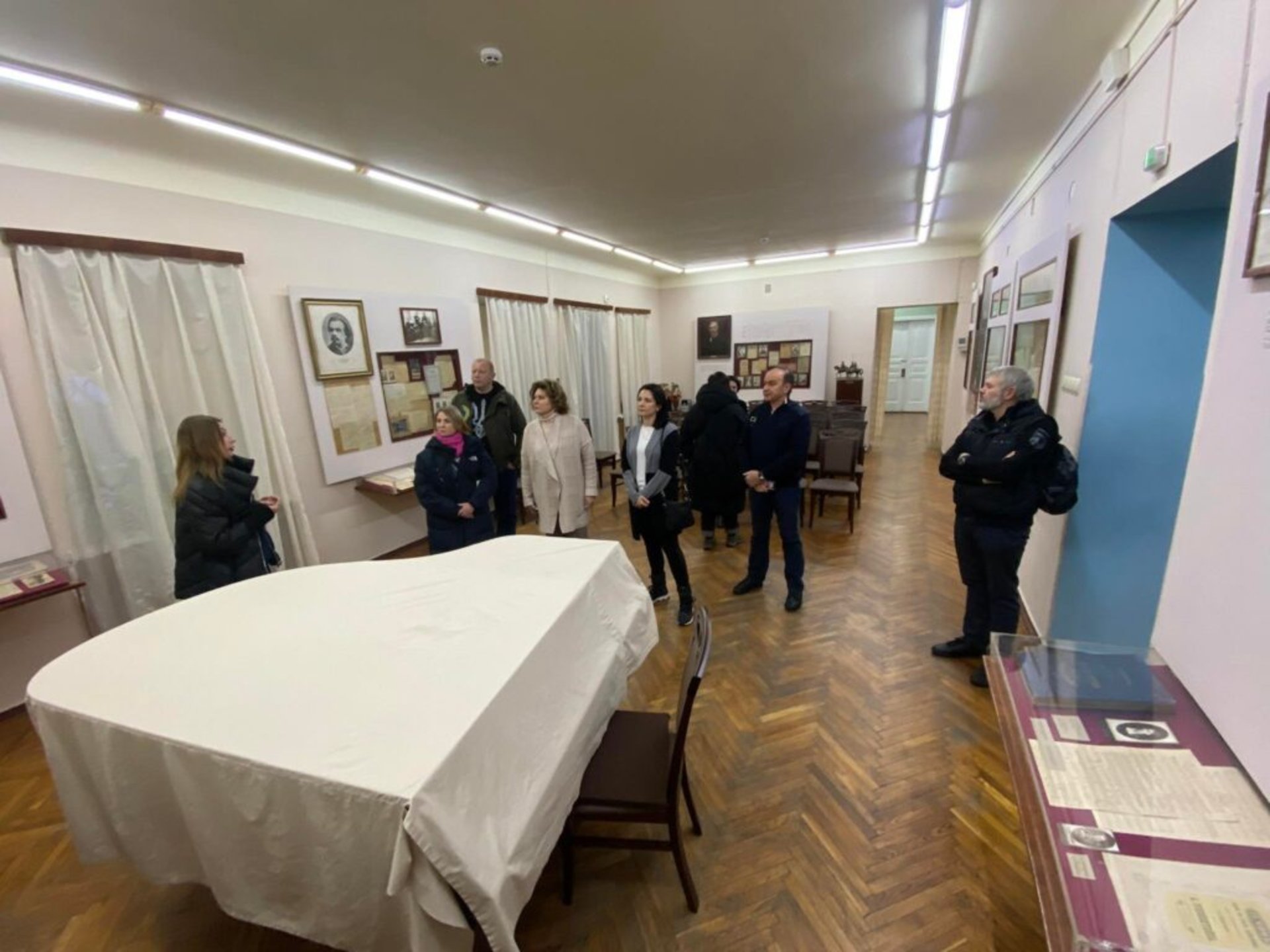 У Києві працює Музей видатних діячів української культури