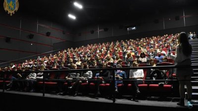 Для молоді Львівщини організували показ фільму «Небесна сотня»