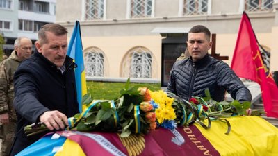 Дрогобиччина попрощалася із Захисником Георгієм Ломарєвим