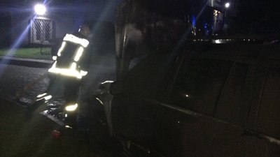 На Львівщині згорів Mercedes GL- 550 (ФОТО)