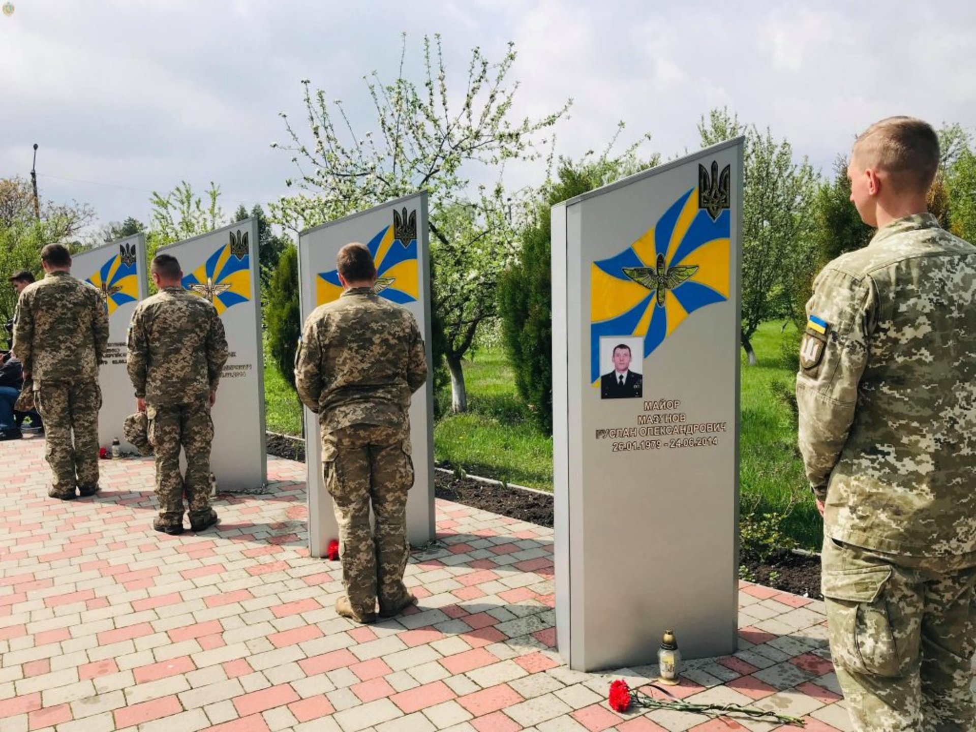 На Бродівщині вшанували пам'ять загиблих льотчиків