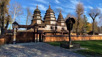 Як у Львові знищують автентичні церкви (ФОТО)