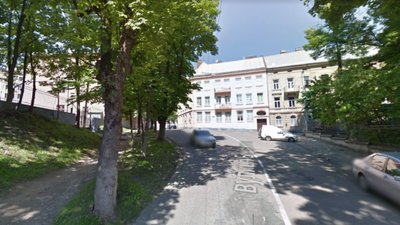 У Львові на вулиці Бібліотечній облаштують острівок безпеки (ВІДЕО)