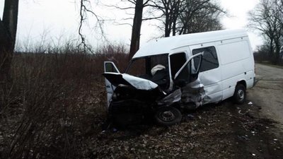 На Львівщині у жахливій аварії травмувались четверо осіб