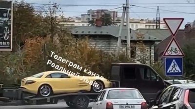 У Львові помічено унікальний Mercedes SLR McLaren Crown Edition (ВІДЕО)