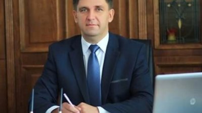 Кандидат на голову Яворівської ОТГ від "слуг народу" на держслужбі заробив майже 280 тисяч доларів