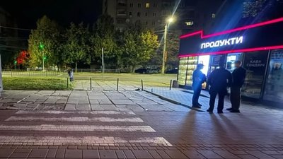 У Львові серед ночі обчистили перехожого