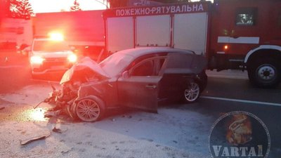 На трасі "Київ - Чоп" у ДТП травмувалось шестеро осіб (ФОТО, ВІДЕО)