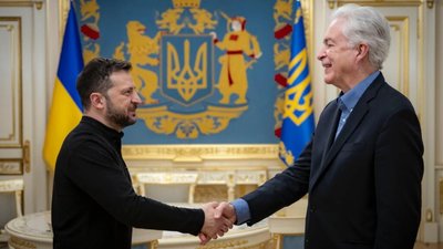 Зеленський по дружньому подякував керівнику ЦРУ США