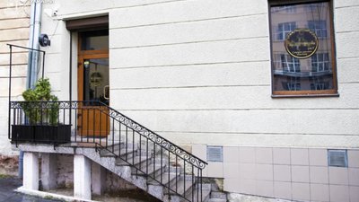 У центрі Львова викрили дім розпусти (ФОТО)
