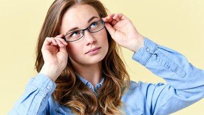 Кому допоможе лазерна корекція зору, а кому – ні: консультує експерт