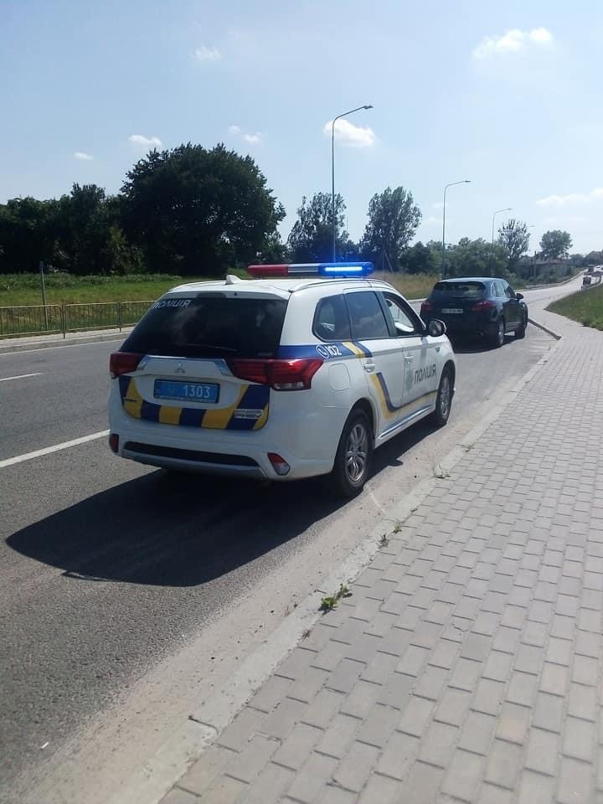 Біля Львова сталась аварія за участі кількох автомобілів, фото Варта-1