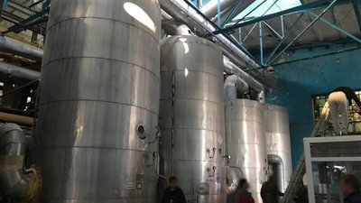 На Київщині стався вибух на заводі, є постраждалі (ФОТО)