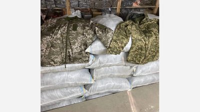 Львів передав військовим понад тисячу комплектів зимової форми