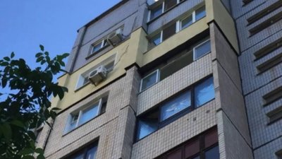 У Львові чоловік випав з вікна