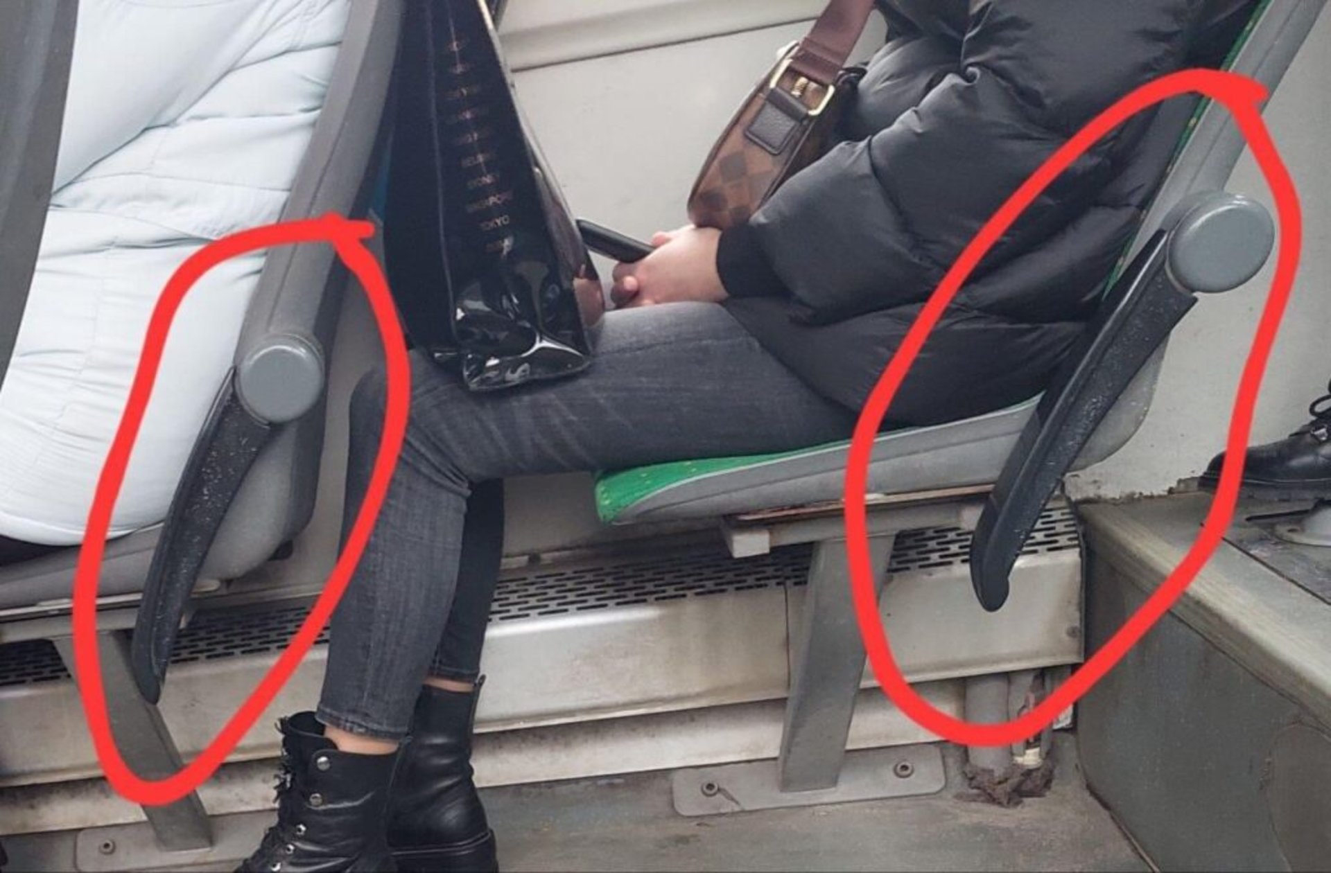 У Львові комунальний перевізник не миє автобуси