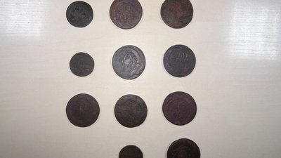 На кордоні у Шегинях на Львівщині вилучили контрабанду старовинних монет