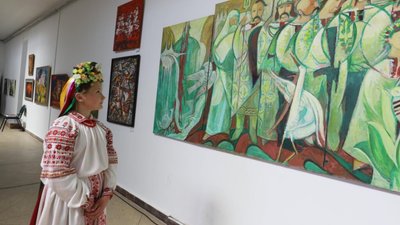 У Львівському палаці мистецтв відкрився "Весняний Салон"- аукціон 2022"