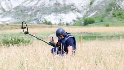 Неподалік Львова рятувальники знешкодили два застарілі боєприпаси