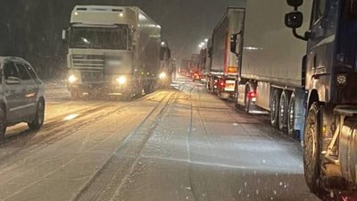 Патрульна поліція Львівщини закликає водіїв бути обережними