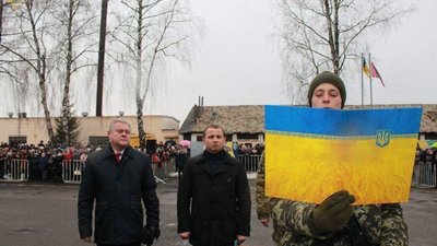 У Великих Мостах понад 400 прикордонників-строковиків присягнули на вірність українському народу