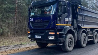 На капітально відремонтованій дорозі до села Волсвин виявили суттєві дефекти (ФОТО)