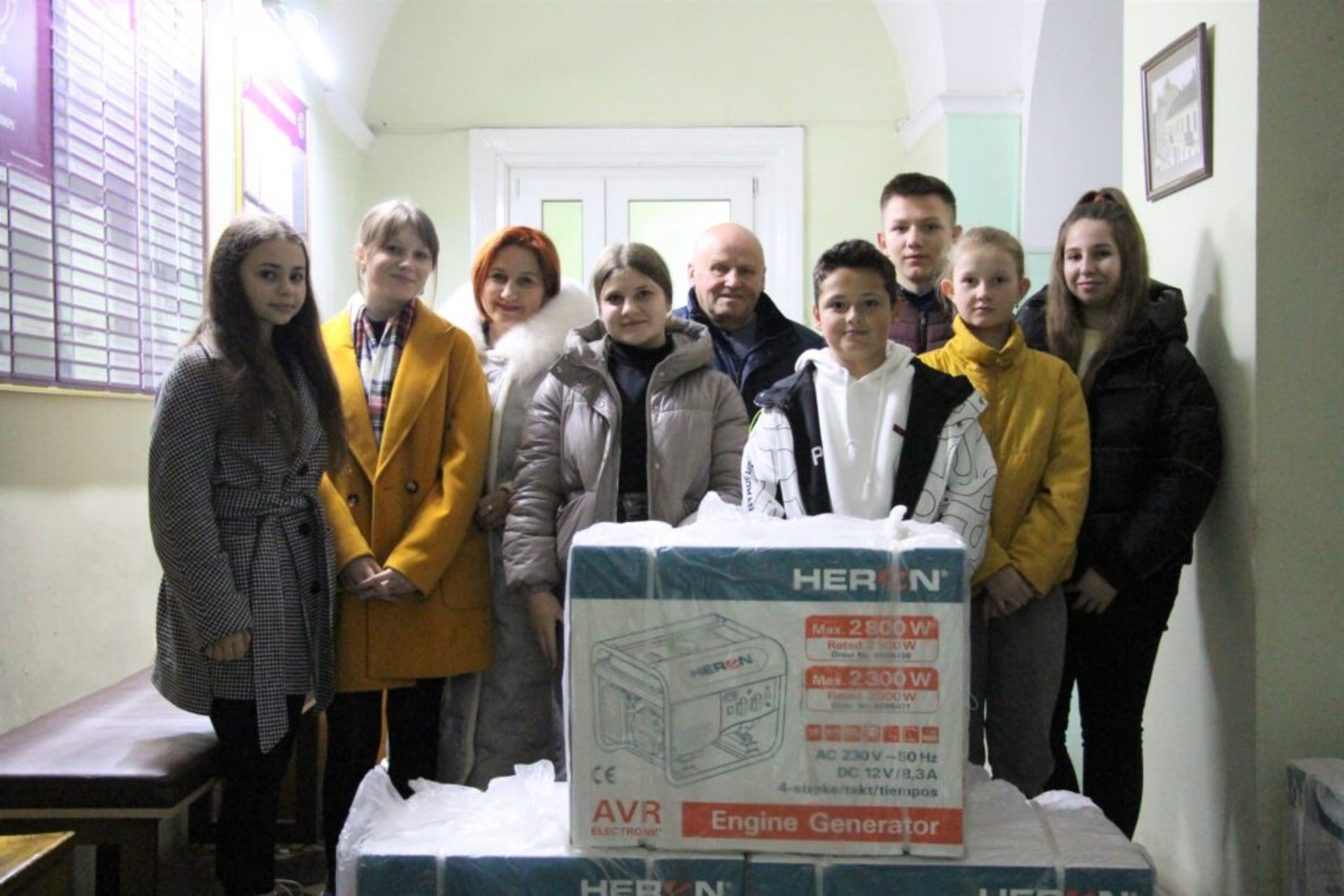 Польське місто-побратим Битом передало Дрогобичу сім генераторів