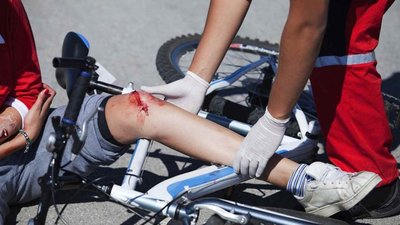 На Львівщині внаслідок наїзду «Рено» травмований велосипедист