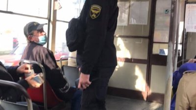 Як у Львові контролери «вибивають» штраф з пасажирів (ФОТО)