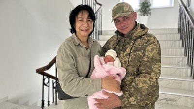 У Львові 52-річна захисниця народила дитину