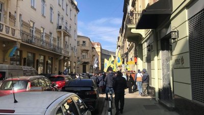Під час акції у Львові «євробляхери» домоглися нових переговорів з фіскалами