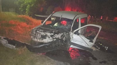 Лобове зіткнення автівок на Рівненщині: одна особа загинула та четверо травмовані (ФОТО)