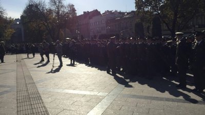 У центрі Львова склали урочисту присягу студенти державного ліцею імені Героїв Крут (ВІДЕО)