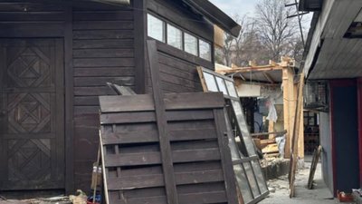Львів прощається із епохою у центрі міста (ФОТО)