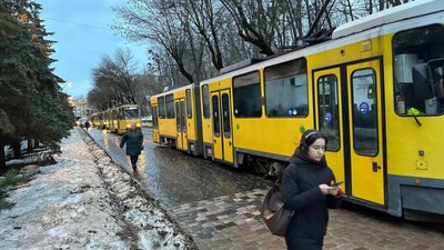 Вартість проїзду у електротранспорті Львова пропонують підвищити до 50 гривень