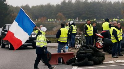 МЗС радить українцям виявляти пильність під час подорожей автошляхами Франції