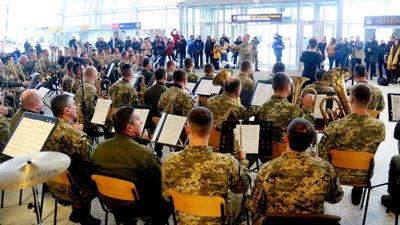 У львівському аеропорту концертом-реквіємом вшанували пам`ять легендарних «кіборгів» (ФОТО, ВІДЕО)