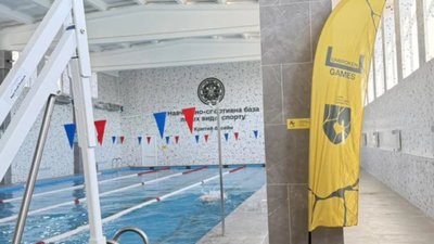 У Львові відкрили сучасний інклюзивний 25-метровий басейн