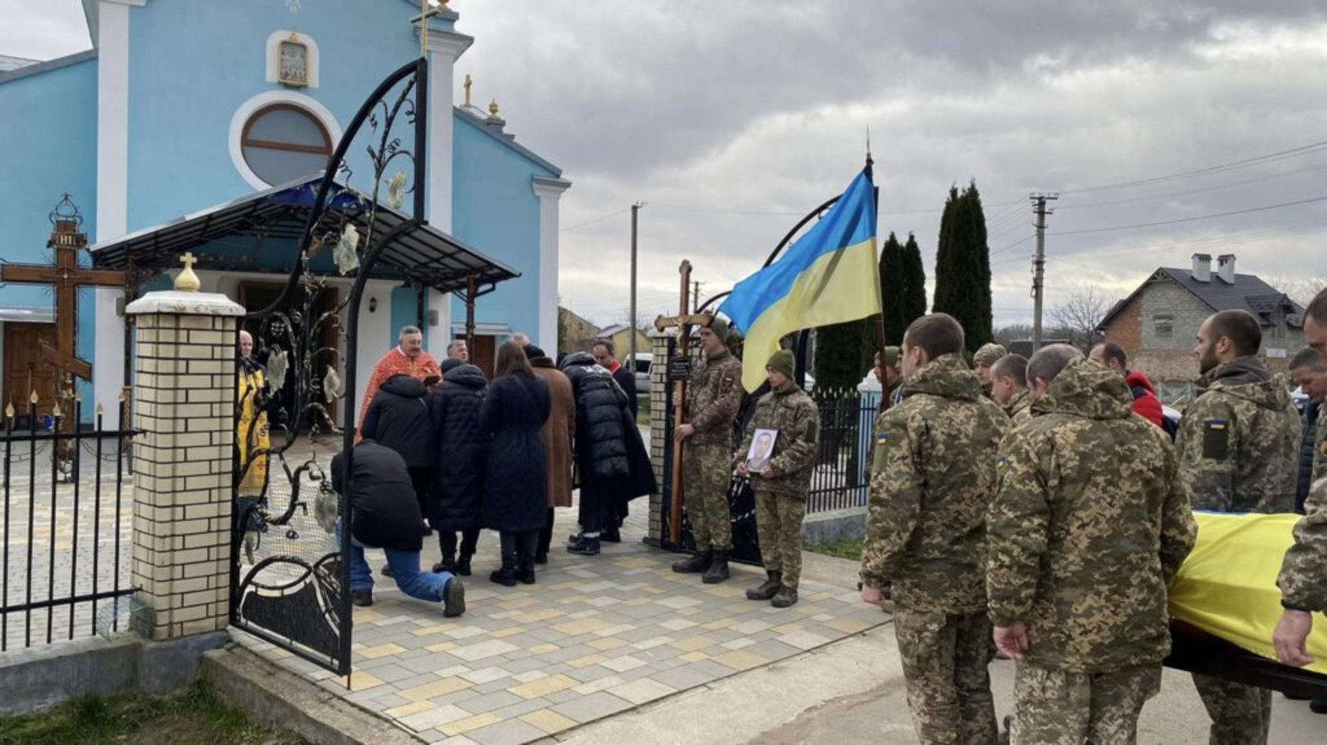 Ралівка провела в останню дорогу захисника України