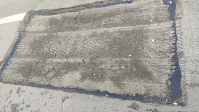 У Львові лише на папері відремонтували дорогу